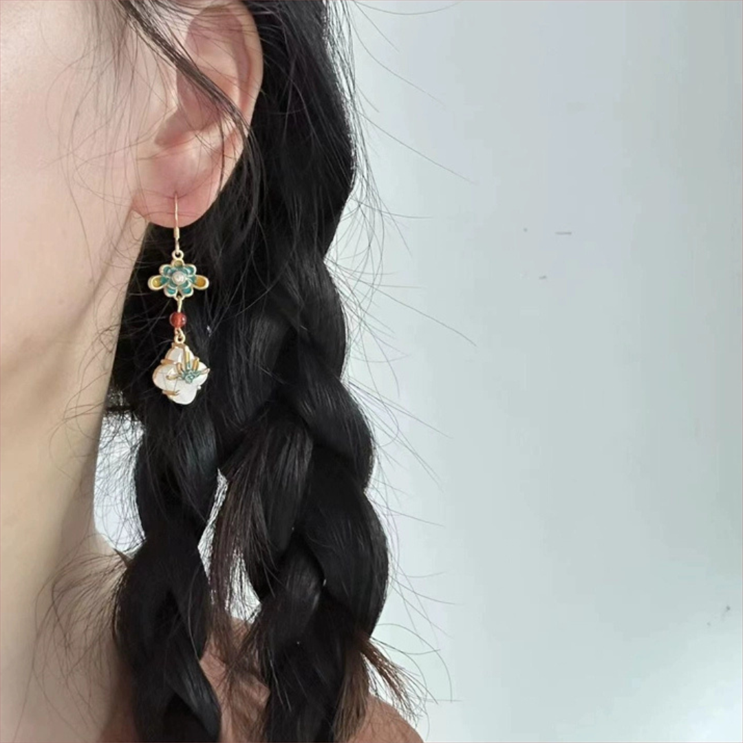 東洋風翡翠ピアス