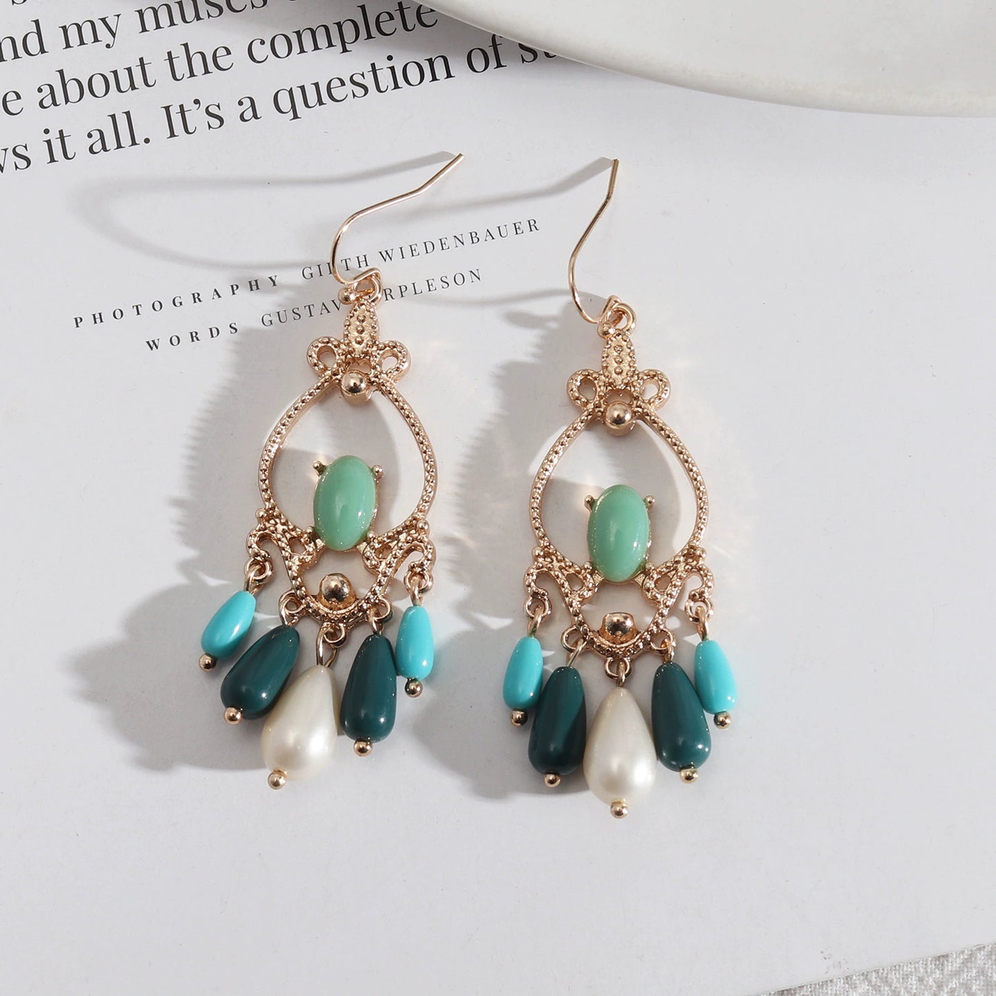 中世風ドロップタッセルピアス