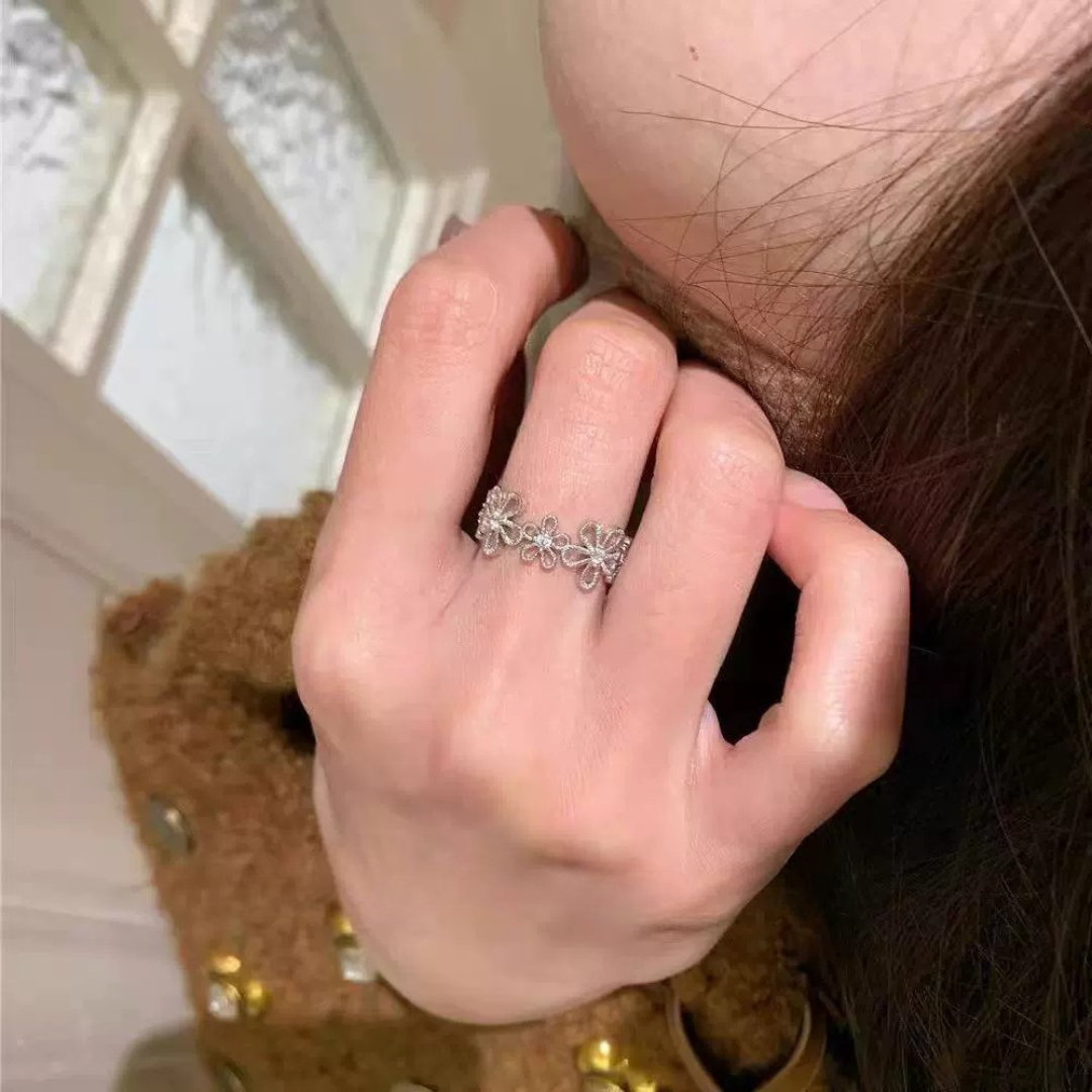 フラワーレースリング
