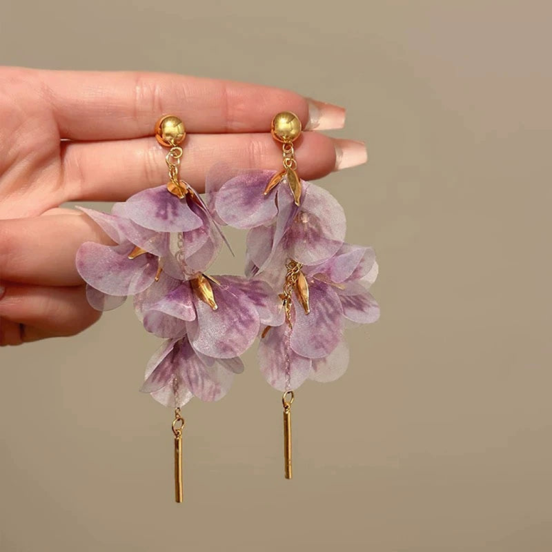 春のフラワーピアス