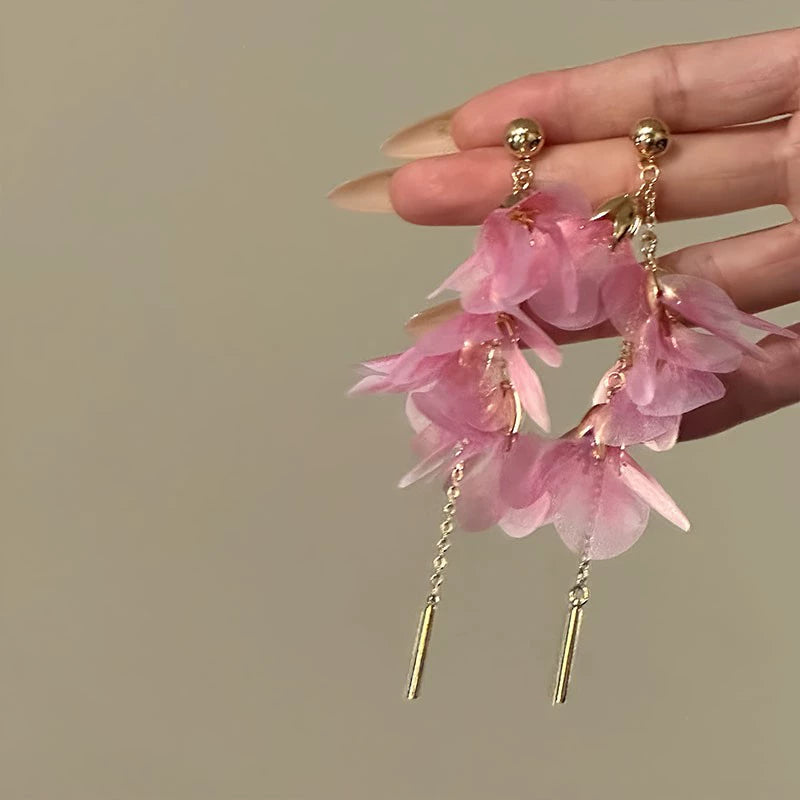 春のフラワーピアス