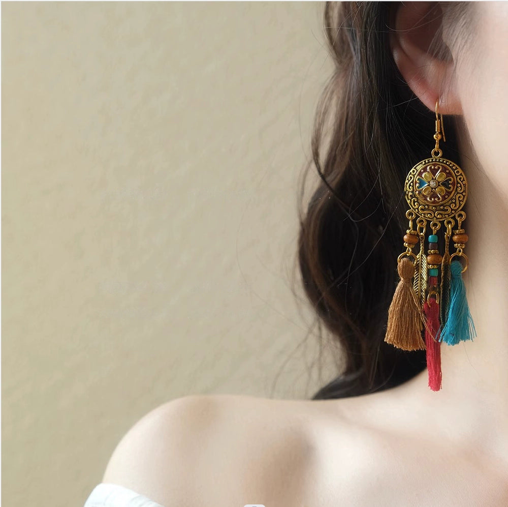 レトロタッセルピアス