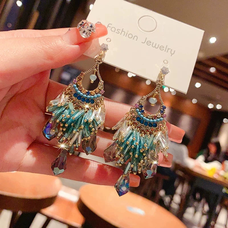 クリスタルベールピアス