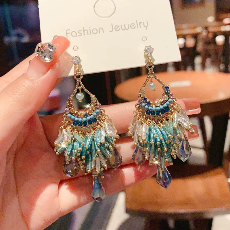 クリスタルベールピアス