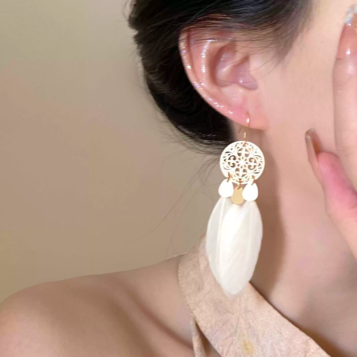 フェザータッセルピアス