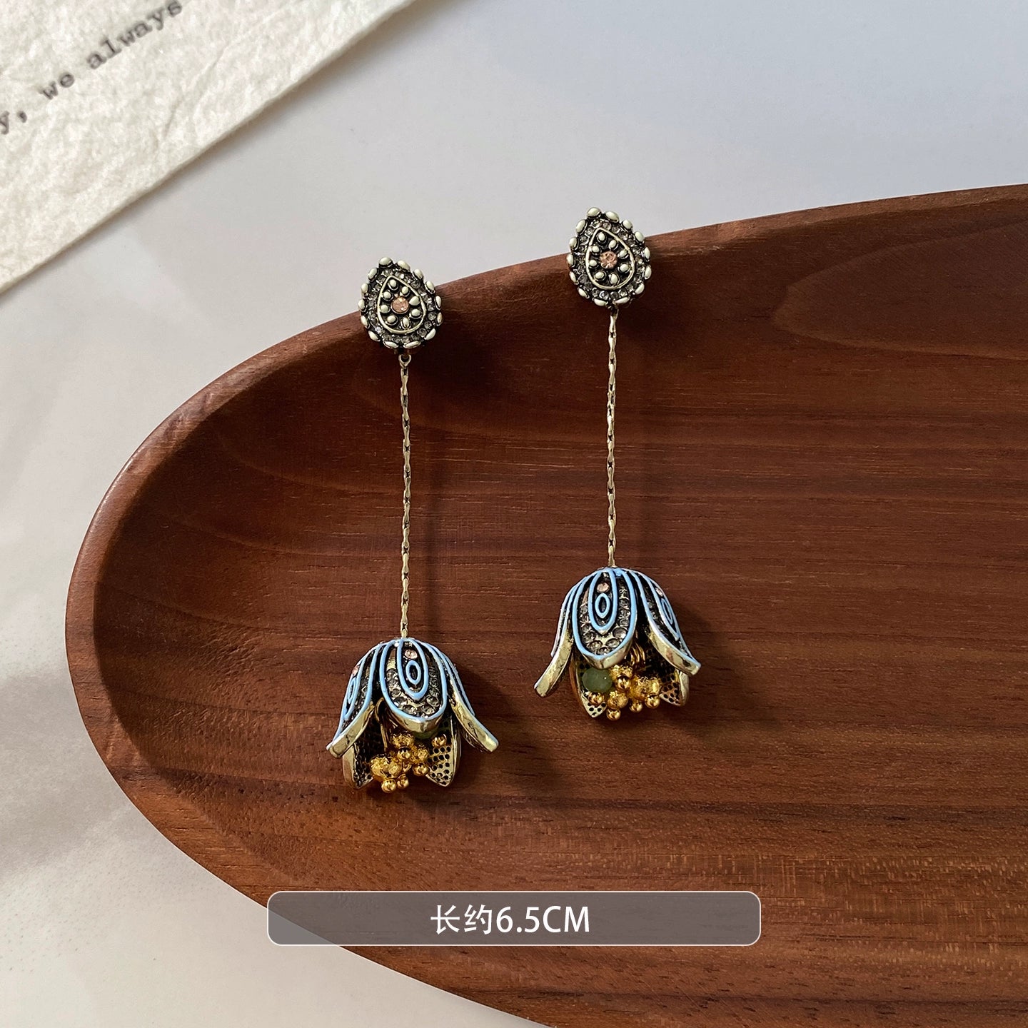 ボヘミアン風フラワーピアス
