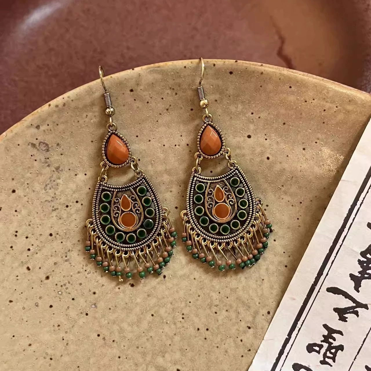 オレンジグリーンビンテージピアス