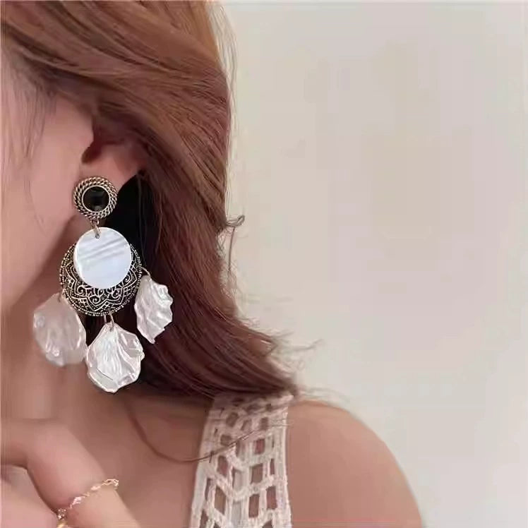 バロック風シェルピアス