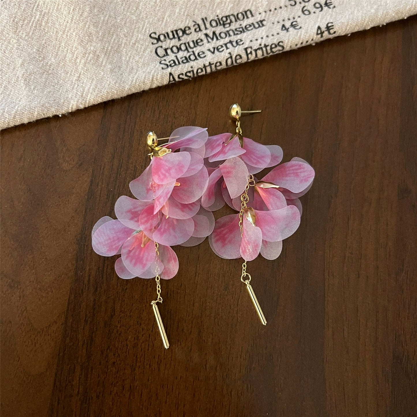 春のフラワーピアス